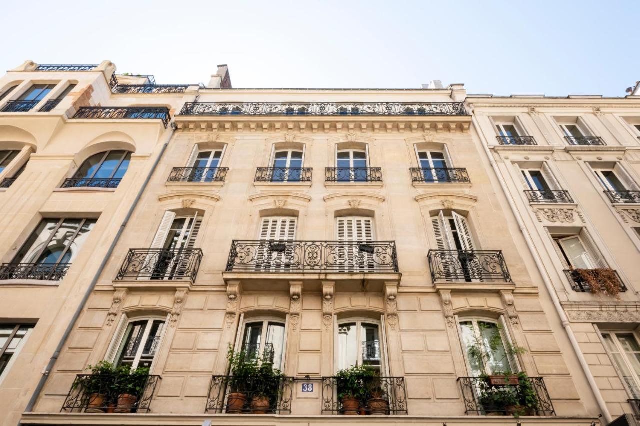 Pick A Flat's Apartments in Champs Elysées - Rue du Colisée Paris Extérieur photo